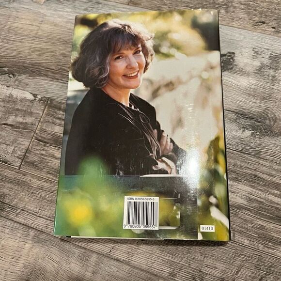 “O” for Outlaw by Sue Grafton Hardback - Picture 4 of 4